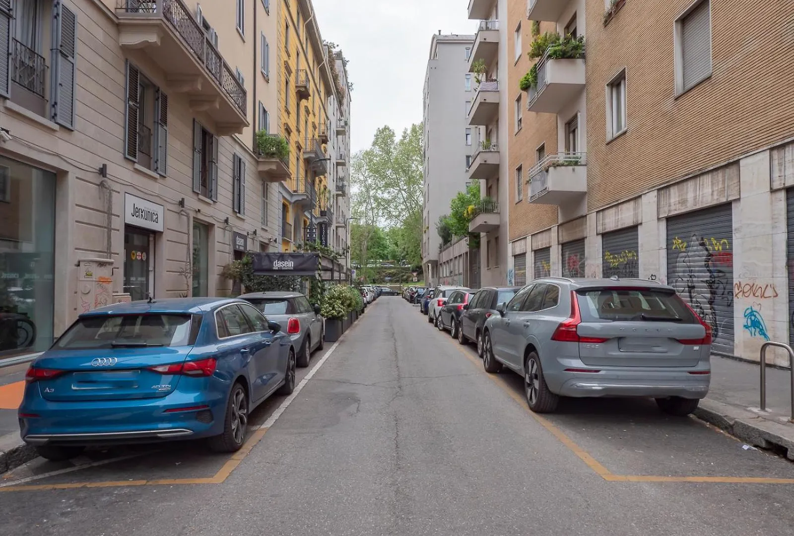 YouHosty - Panfilo Castaldi 26 Milano Italia